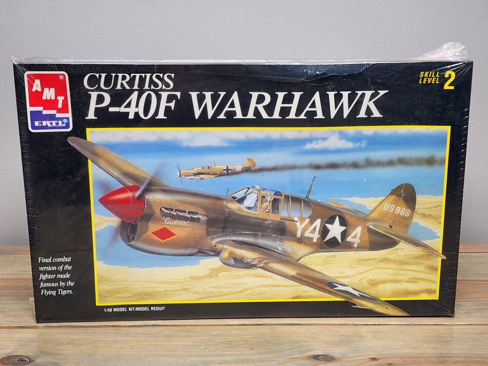 AMT/ERTL Model CURTISS P-40F WARHAWK Kit #8795 SEALED